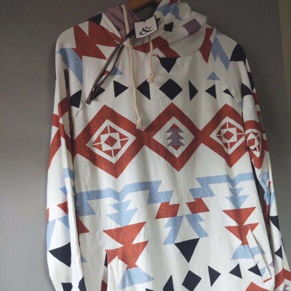 NWT SouthWest Hoody•Sweatshirt~ by & Ampersand Avenue~ Size: XL